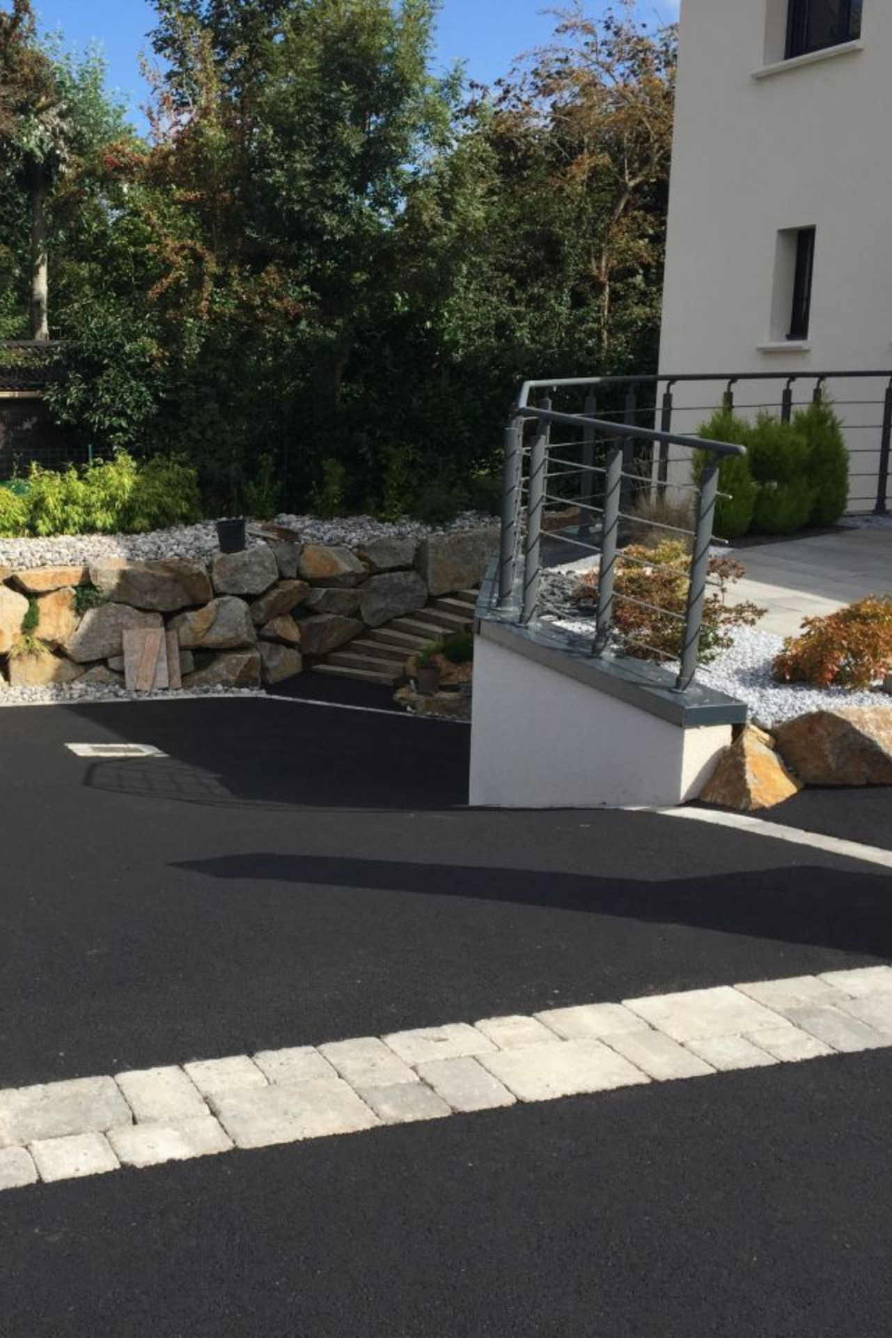 Image de réalisation d'un chantier en enrobé vendée allée