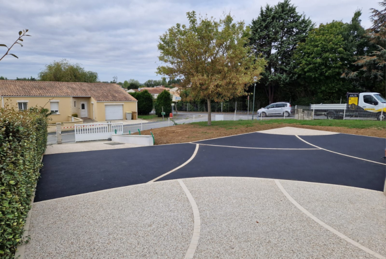 Chantier enrobé de l'entreprise vendée allée aménagement